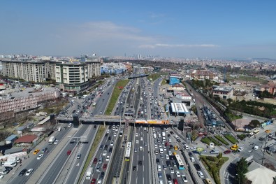 Kısıtlamasız Cumartesi'de İstanbul'da Trafik Yoğunluğu