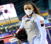 Milli Eskrimci İrem Karamete, Katar'da Ana Tabloya Yükseldi