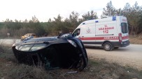 Viraja Girerken Mıcıra Kapılan Otomobil Şarampole Yuvarlandı Açıklaması 2 Yaralı Haberi