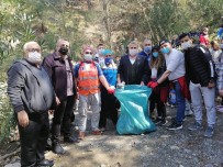 Yunusemreli Doğaseverler Çevre Temizliği İçin Toplandı