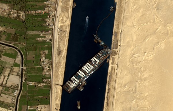 Göktürk-1'in gözünden Süveyş Kanalı!