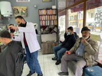 Berat Kandilinde Gelen Herkesi Ücretsiz Tıraş Etti