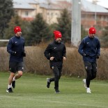 Maglica Ve Uğur Demirok Ayrı Çalıştı