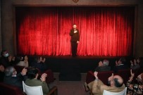 Mersin'de 'Ölümü Ardında Gezdirenler' Oyunu Sahnelendi