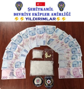 Şüphe Üzerine Durdurulan Aracın Sürücüsü Ehliyetsiz Çıktı