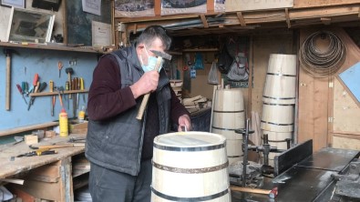 Yarım Asırlık Marangoz Atölyesinde Üretim Devam Ediyor