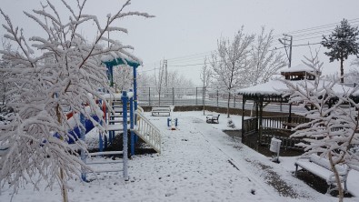 Bayburt'ta Kar Sonrası Soğuk Hava Etkisini Artırdı