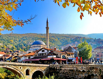 Kosova'da ilk koronavirüs aşısı!