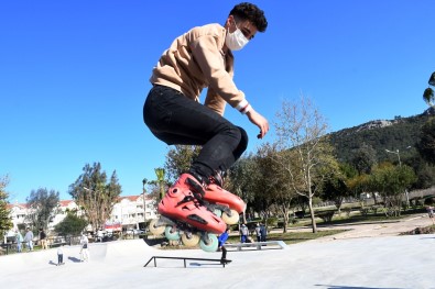 Skate Park'a Gençlerden Yoğun İlgi