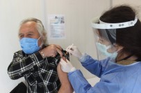 Bursa'da 60 Yaş Üstü Aşıya Koştu