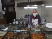 Edremit'te Lokanta, Kafe Gibi İşletmeler Yüzde 50 Kapasite İle Tekrar Açıldı Haberi