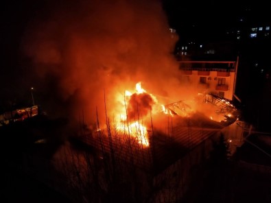 Kahramanmaraş'ta Askeri Kışla İçerisinde Yangın