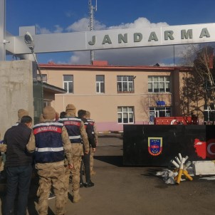 Kars'ta Jandarma Hayvan Hırsızlarına Göz Açtırmıyor