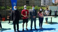 Kozan'da Tenis Turnuvasında Kupalar Sahiplerini Buldu