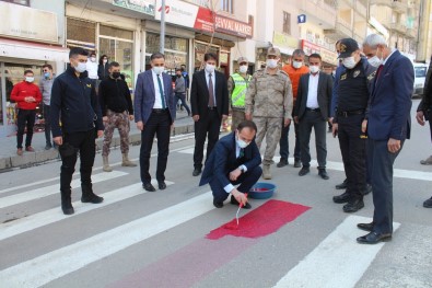 Şemdinli'de 'Kırmızı Çizgi' Uygulaması