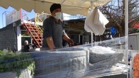 Diyarbakırlı Taş Ustası, Bazalt Taşından Çiğ Köfte Teknesi Yaptı Haberi