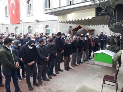 Irak'ta İnşaattan Düşerek Ölen İşçi Kocaeli'de Toprağa Verildi