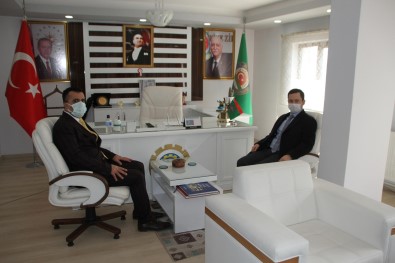Kaymakam Demirer'den Ziraat Odası Başkanı Kılıç'a Ziyaret