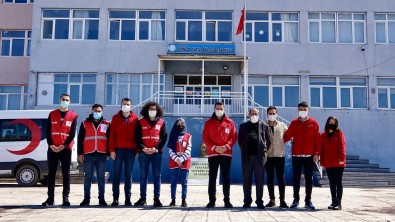 Kızılay'dan Öğrencilere Yardım Eli