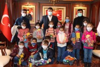 Minik Öğrencilerden Başkan Yaşar'a Ziyaret