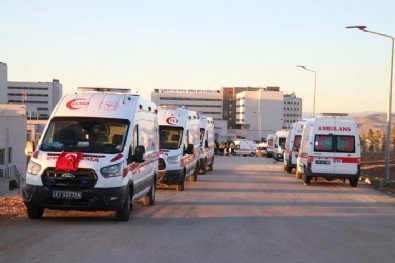Helikopter kazasında şehit düşen 11 askerin naaşı Elazığ’a getirildi