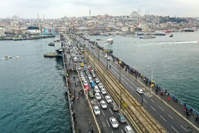 İstanbul kırmızıya döndü!