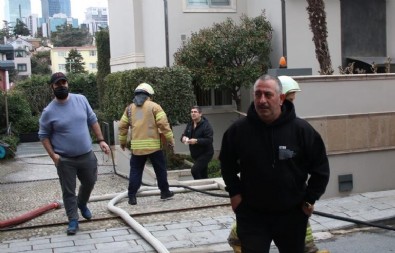 Cem Yılmaz'ın evinde yangın çıktı!