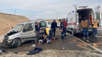 Elazığ'da Trafik Kazası Açıklaması 4'Ü Çocuk 8 Yaralı