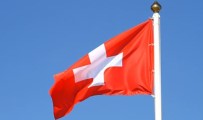 İsviçre'de Halka Açık Yerlerde 'Yüzün Tamamen Kapatılması' Yasaklandı
