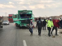 Konya'da Tanker İle Kamyon Çarpıştı Açıklaması 1 Yaralı Haberi