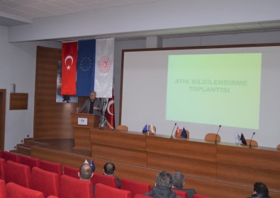 Uşak'ta Katı Atık Sorunu Konuşuldu