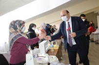 Aziziye'de Karanfilli 8 Mart Sürprizi