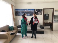 Başkan Büyükkılıç'tan Kadınlara Karanfil