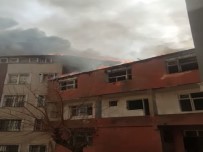 Eyüpsultan'da Yangın Açıklaması Alevler Kilometrelerce Öteden Görüldü Haberi