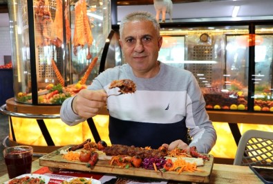 Kebapsever Başbakan Johnson'a Adana'dan Davet Açıklaması 'Gelsin Adana'da Yesin'