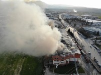 Tekstil Fabrikasını Saran Alevler Havadan Görüntülendi