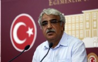 CUMHURİYET HALK PARTİSİ - Türk ordusunun terörle mücadelesine siyasi şov diyen Demirtaş'a Kılıçdaroğlu'ndan destek!