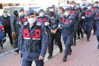 5 DEAŞ Şüphelisinden 4'Ü Serbest Bırakıldı