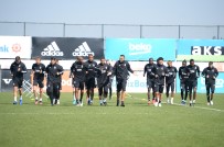 Beşiktaş'ta Cenk Tosun Koşulara Başladı