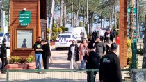 GÜNCELLEME - İstanbul'da Dün Kaybolan 4 Ve 8 Yaşındaki İki Kardeş, Su Dolu İnşaat Çukurunda Ölü Bulundu Haberi