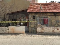 İzmir'de Şüpheli Ölüm Açıklaması Yaşlı Adam Evinde Ölü Bulundu