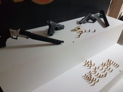 Muğla'da Yasa Dışı Silah Bulunduran 4 Şüpheli Yakalandı