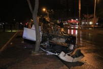 Adana'da Otomobil Ağaçlara Çarpıp Takla Attı Açıklaması 4 Yaralı Haberi