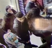 Fatih'te 15 Bin Lira Değerindeki Telefonu Böyle Çaldı