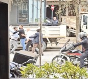 İstanbul'un Göbeğinde Taksici Dehşeti Kamerada