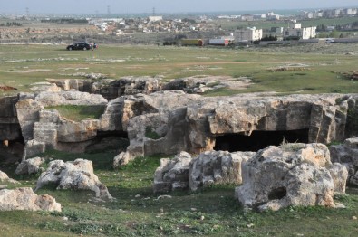 Mardin'de Labirenti Andıran Bırbıre Mağarası Keşfedilmeyi Bekliyor