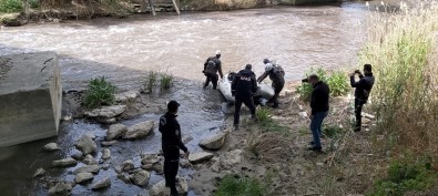 Menderes Nehri'nde Kaybolan Yaşlı Adamı Arama Çalışmaları Sürüyor