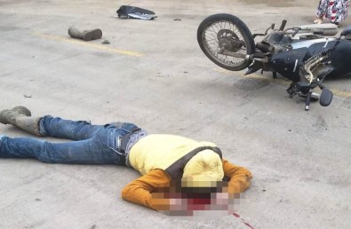 Motosiklet Sürücüsü Kazada Ağır Yaralandı