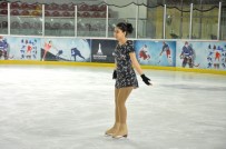 (Özel) Sıcağı Sevmiyor Diye Buz Patenine Başladı, Lisanslı Sporcu Oldu