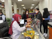 Arnavutköy'de Ramazan Dolayısıyla İhtiyaç Sahiplerine Gıda Yardımı Haberi